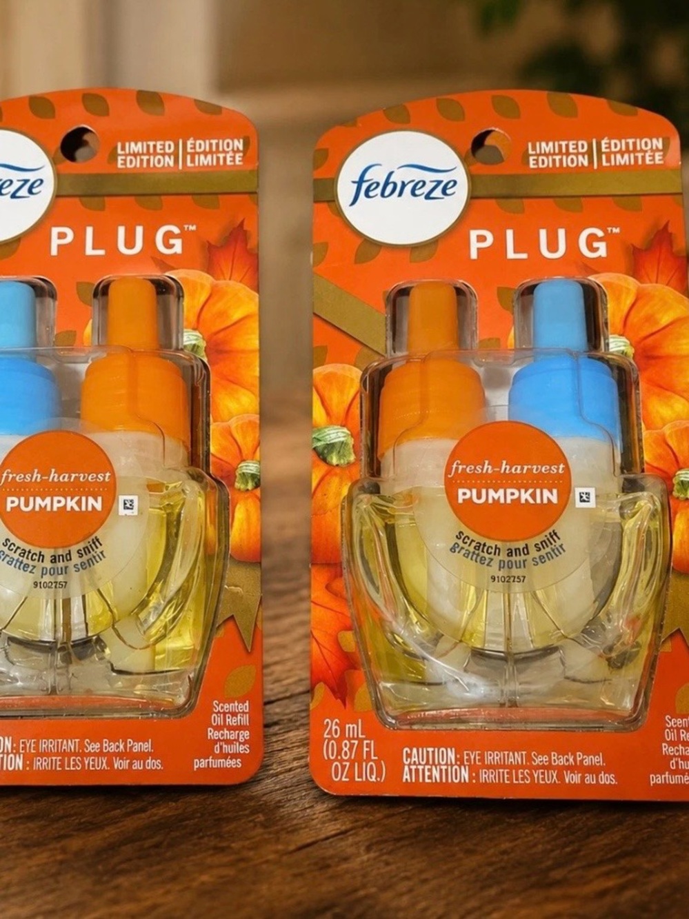 Febreze Fresh Harvest Pumpkin Plug Refills 4 CT Rare Limited Edition Fall